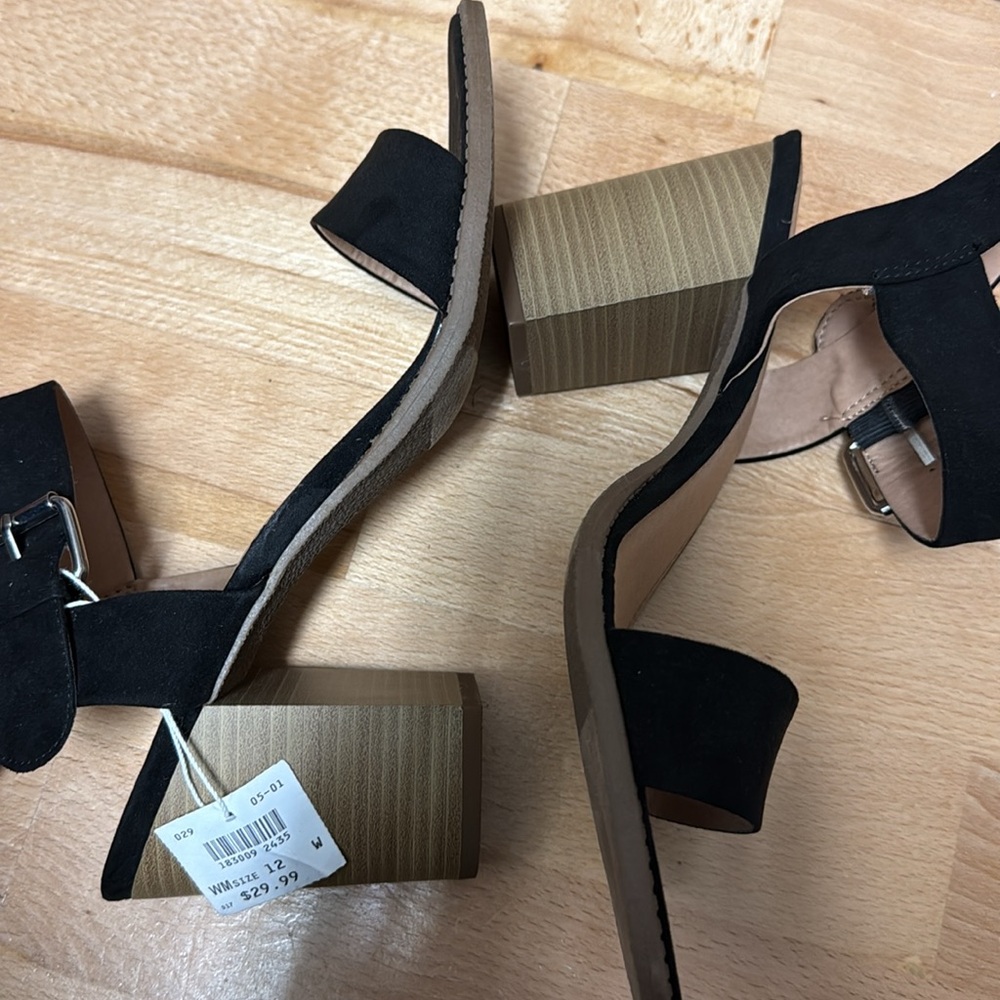 Brand new Women’s heeled sandals size 12W - Picture 3 of 5